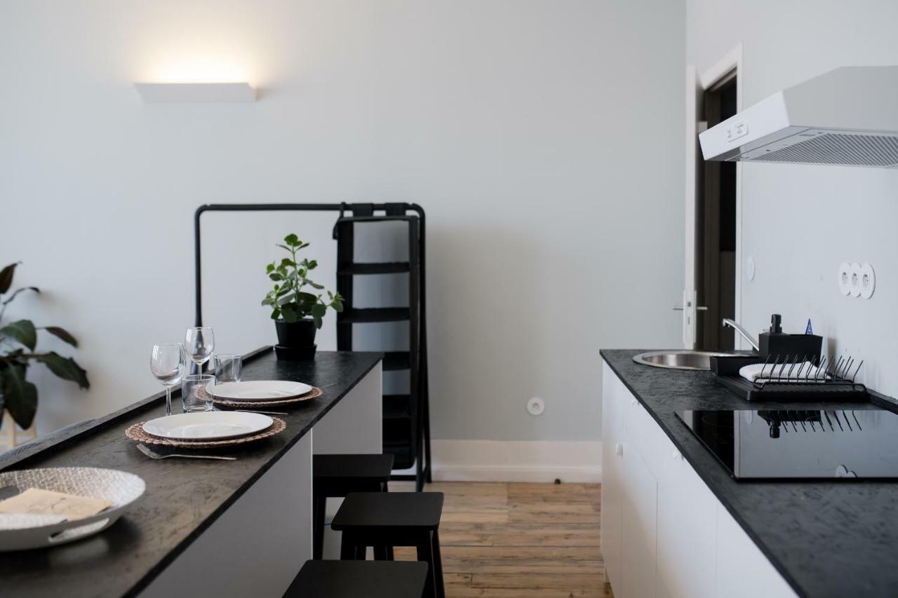 Baixa24 •P2R• Bright Apt In Vibrant Downtown Porto Eksteriør bilde